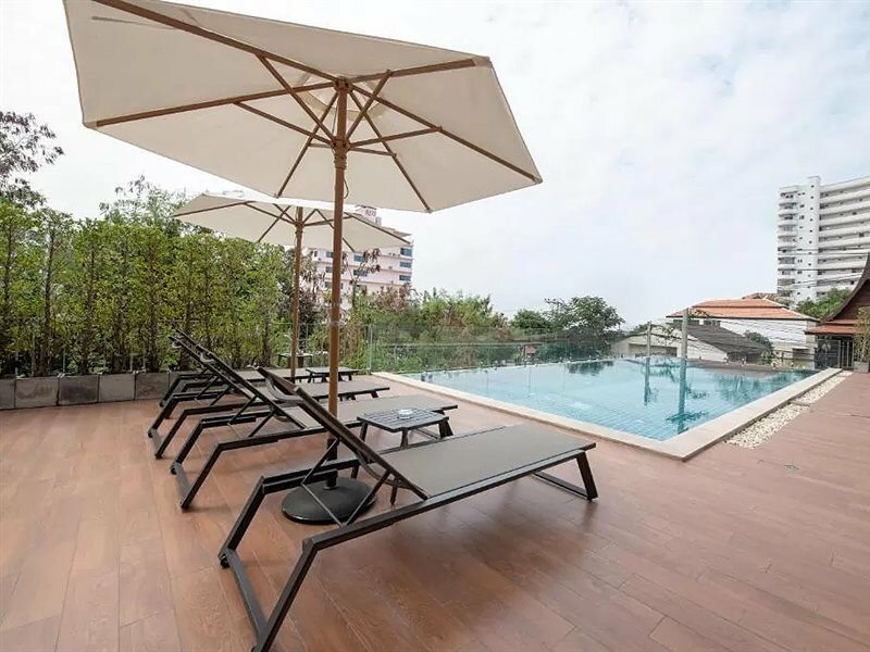 Фото Blooming Hill Boutique Suites