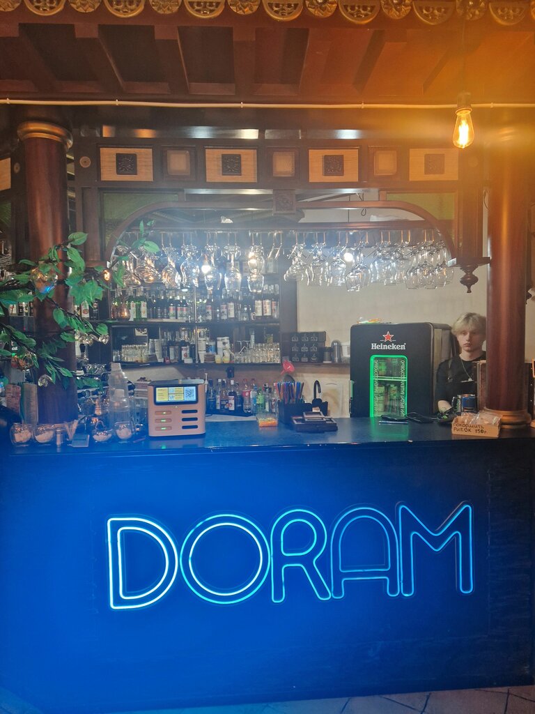 Power bank rental Energo, Artem, photo