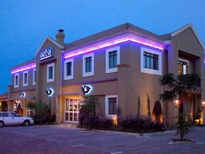 Гостиница Peermont Mondior