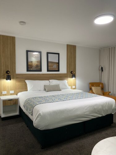 Гостиница Cattleman's Country Motor Inn & Serviced Apartments в Даббо