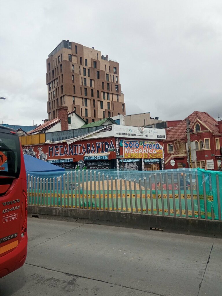 Electrical works Mecánica Rápida, Bogota, photo