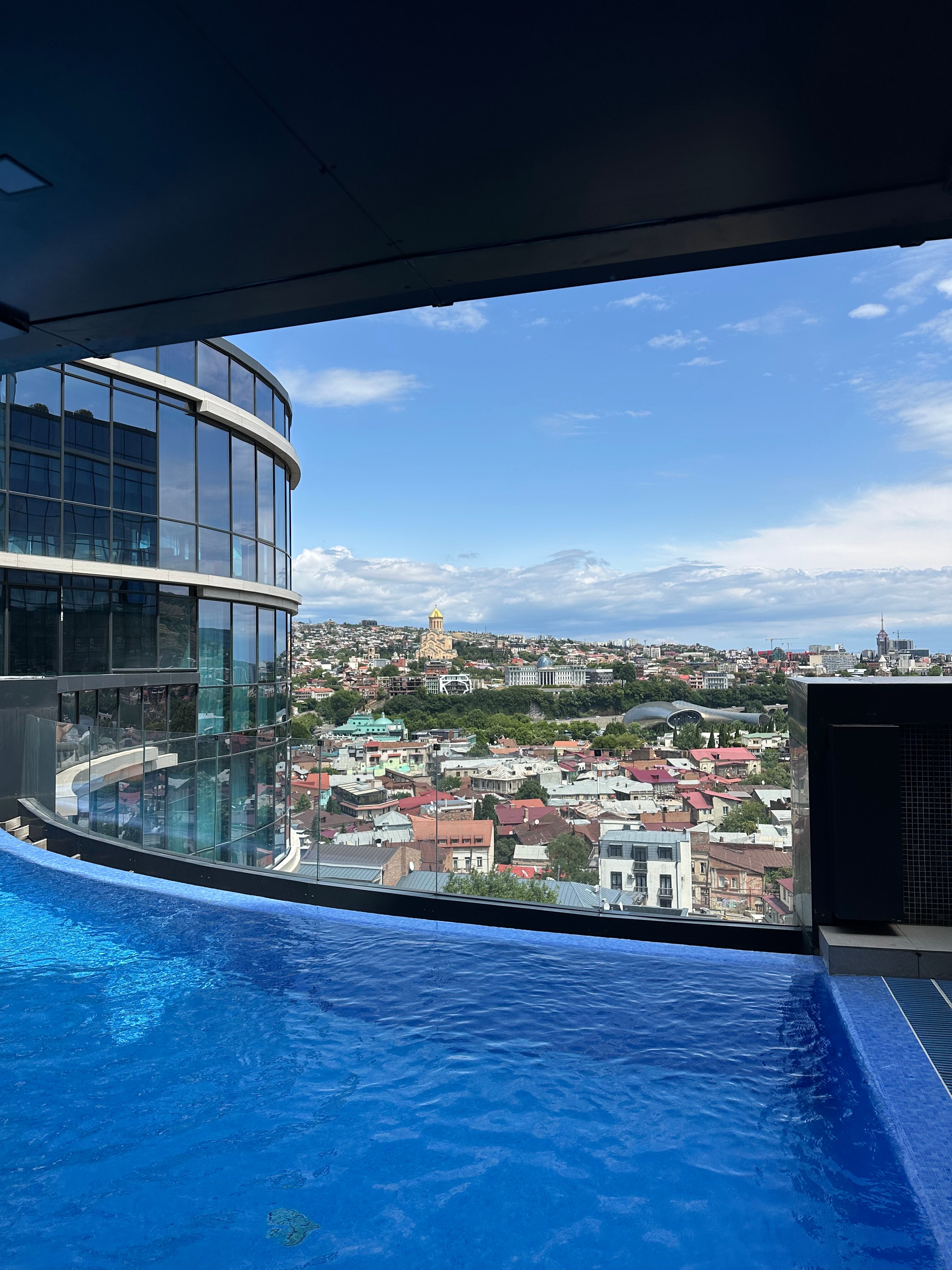 Фото Paragraph Freedom Square, a Luxury Collection Hotel