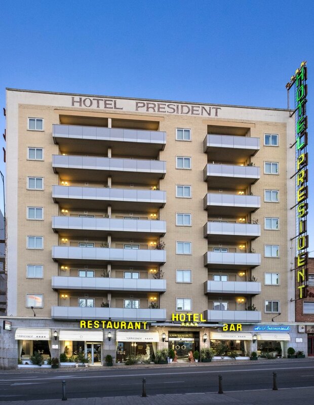 Гостиница Sercotel President в Фигерасе