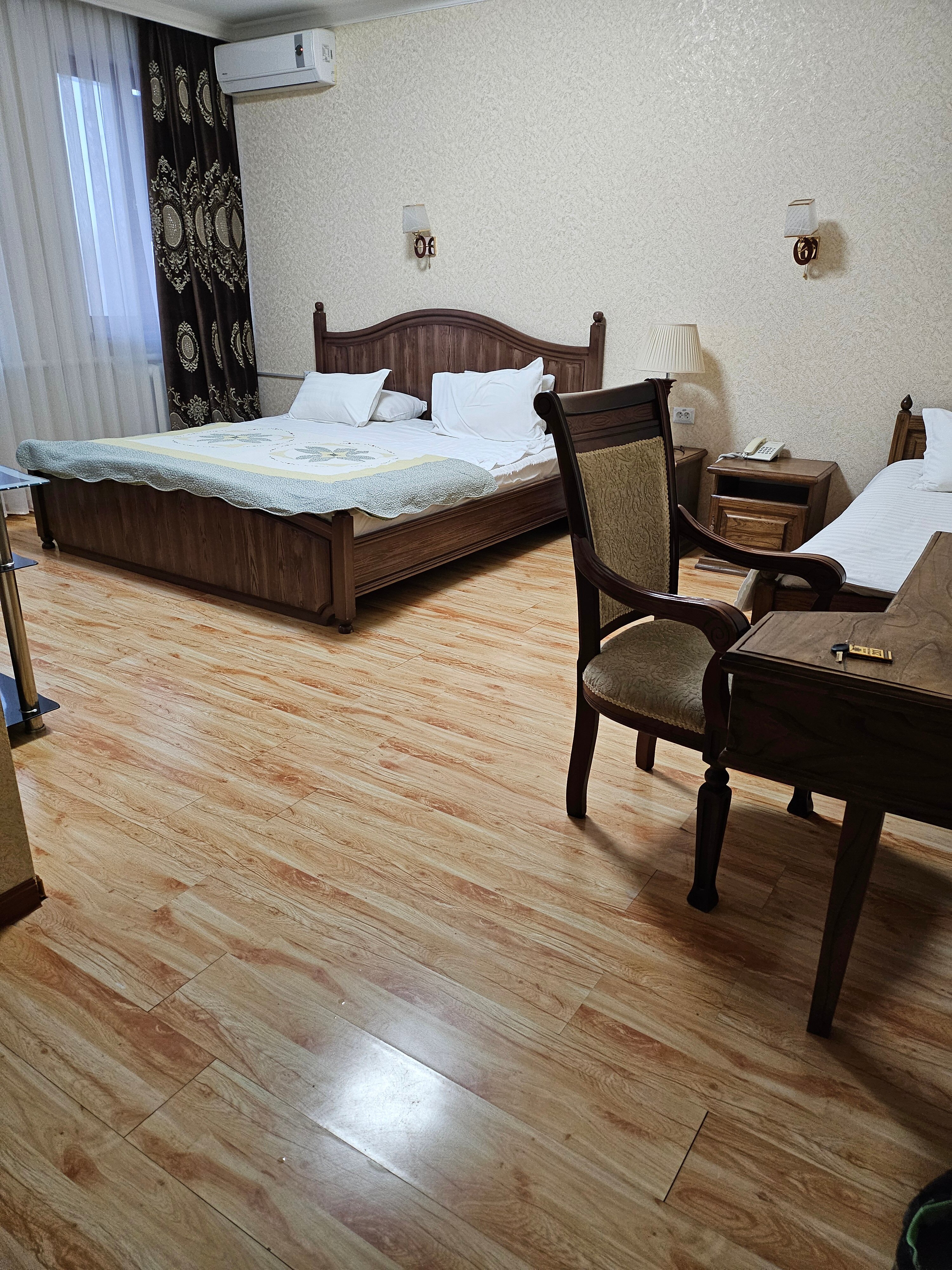 Фото Jipek Joli Inn