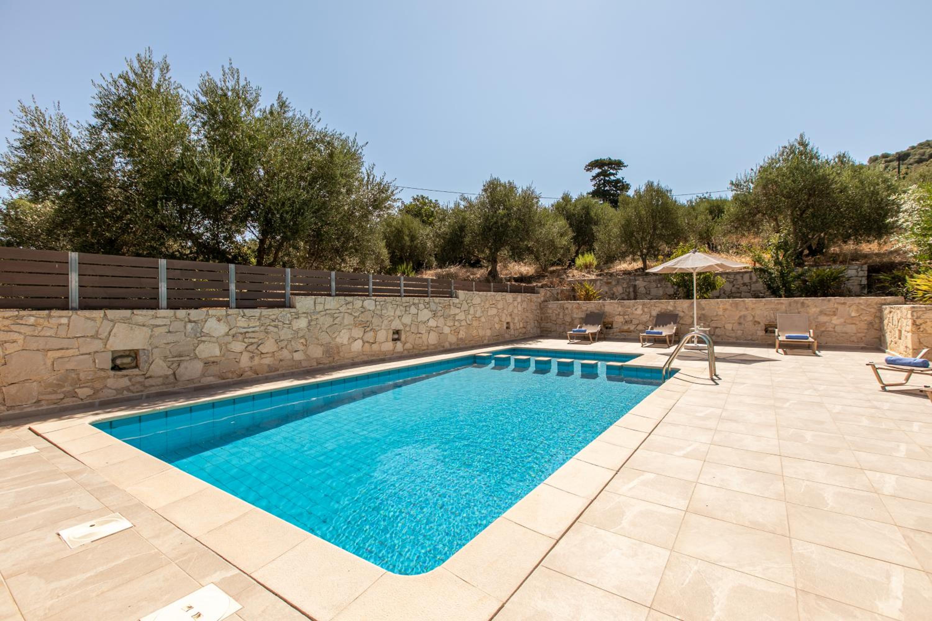 Фото Neaira Villas Chania