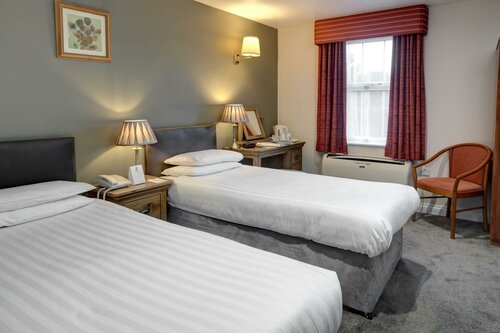Гостиница Best Western Claydon Hotel