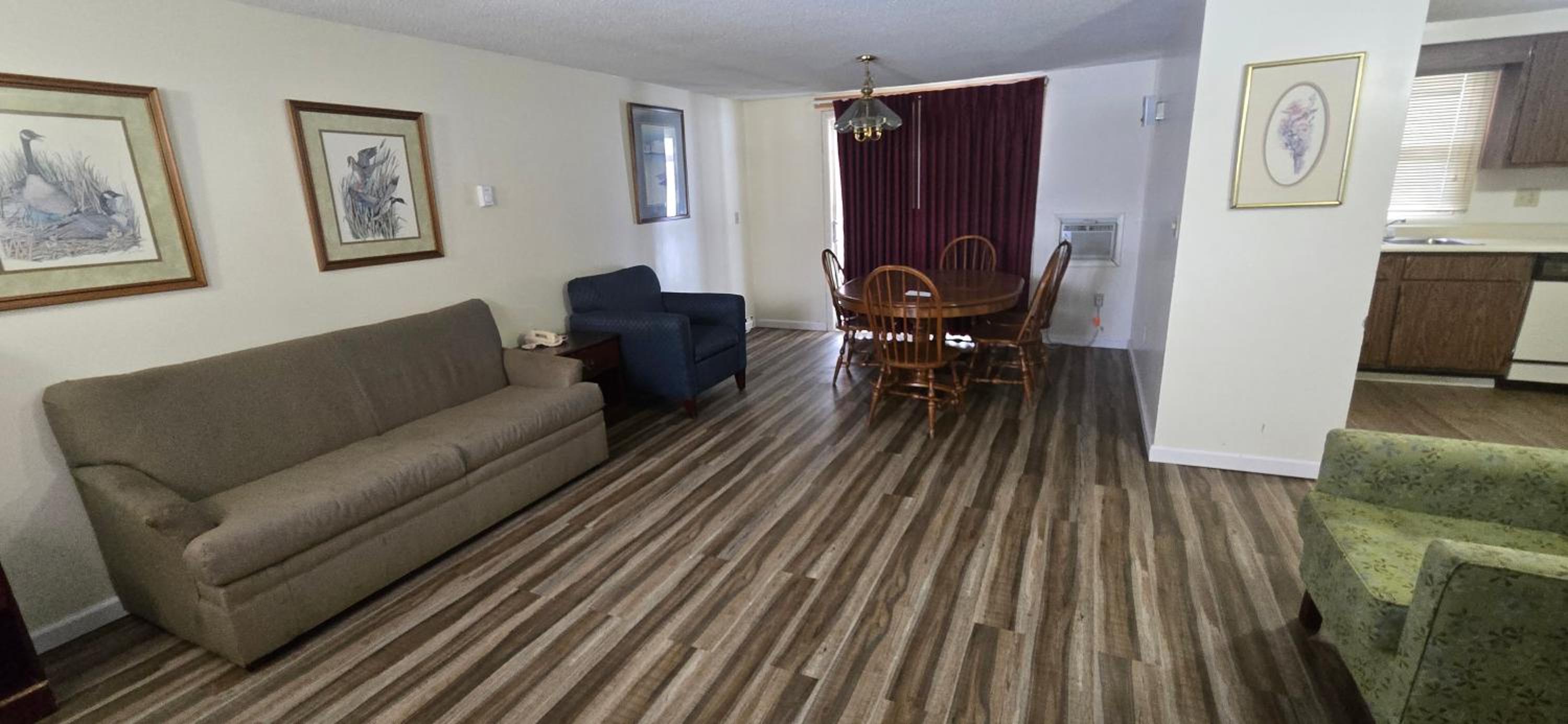 Фото Red Carpet Inn Pulaski