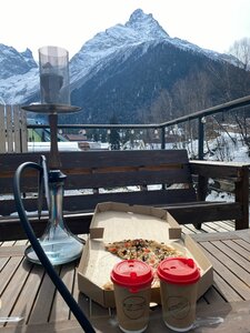 Katadze pizza&coffee (курортный посёлок Домбай, Карачаевская ул., 101В), пиццерия в Карачаево‑Черкесской Республике