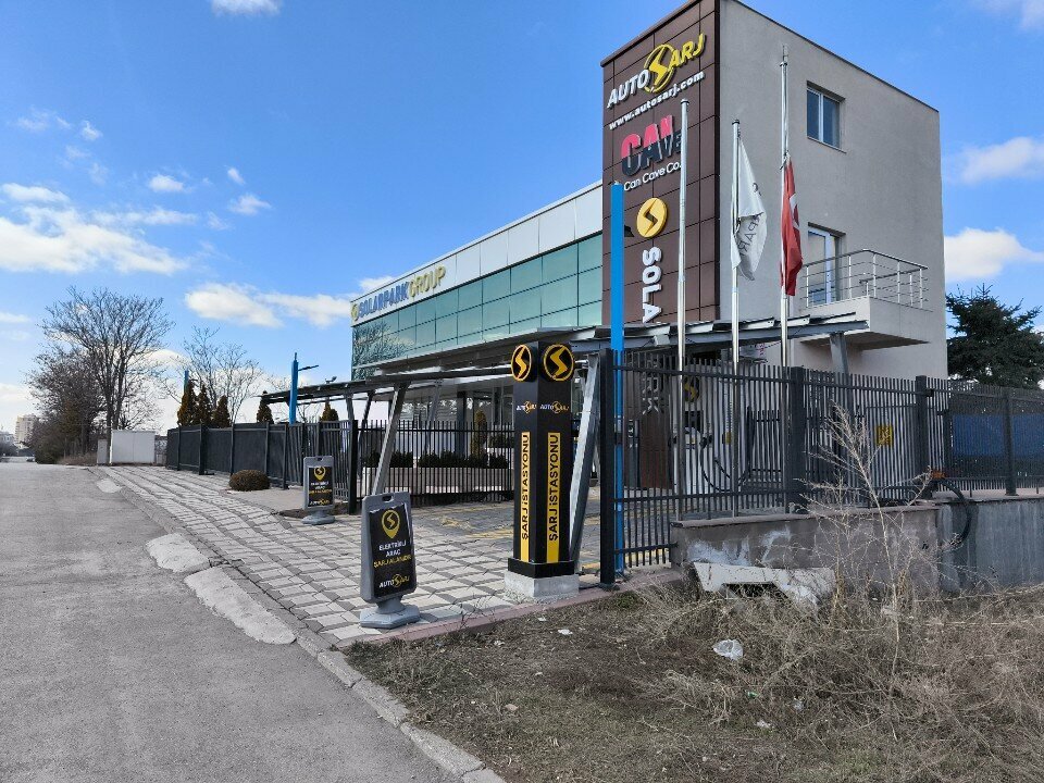 Batteries and chargers AutoŞarj, Ankara, photo