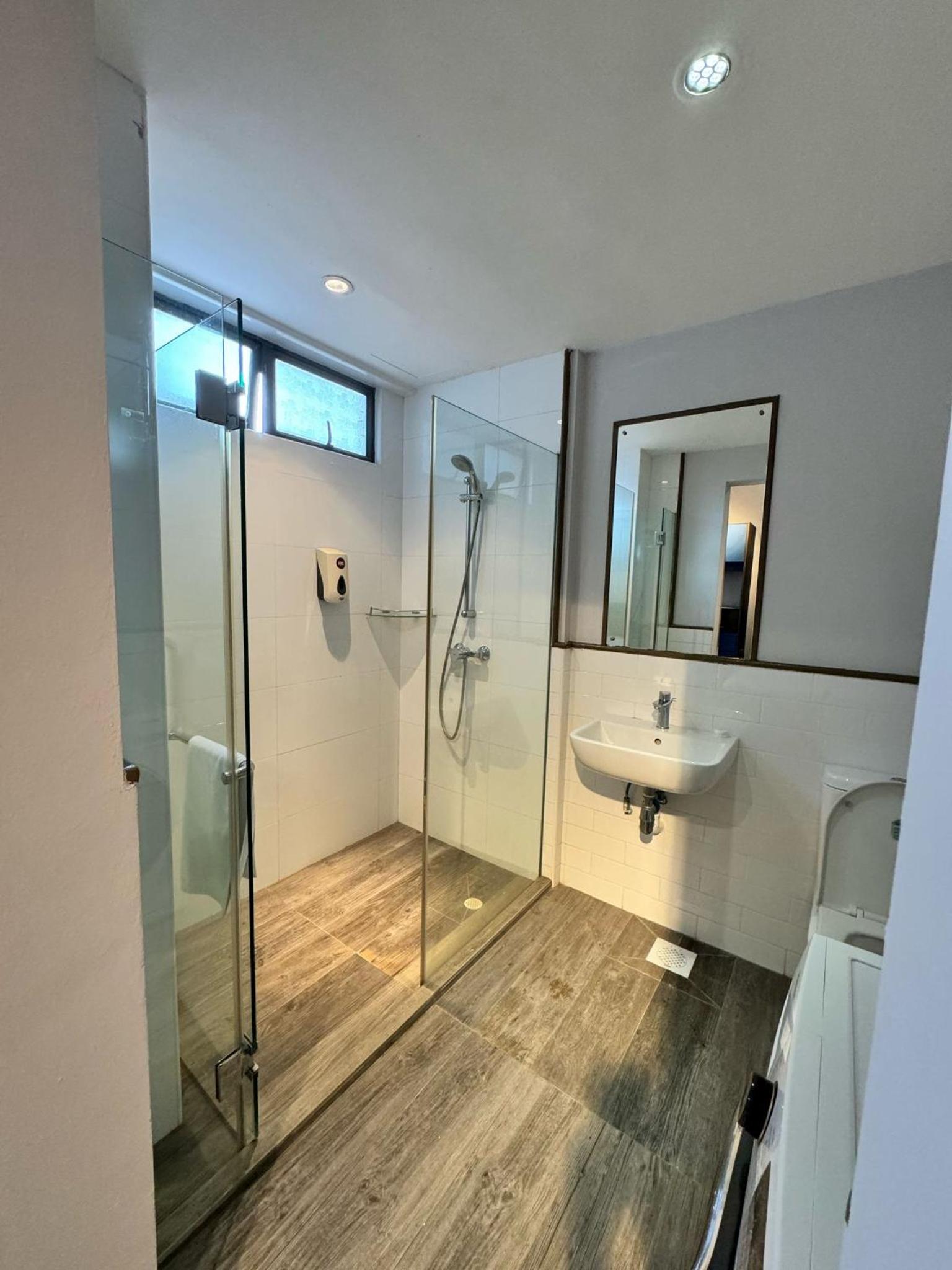 Фото Greatwood Residence at Devonshire