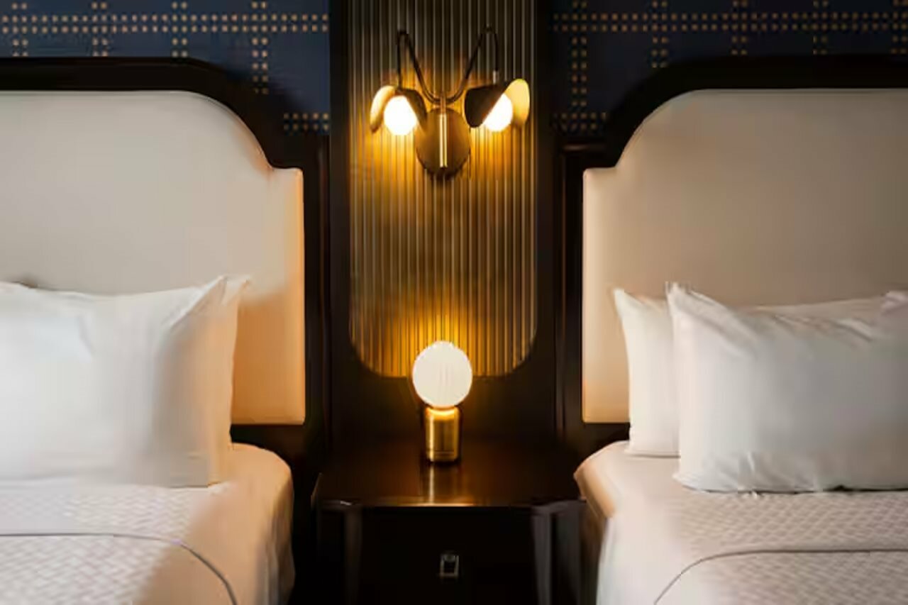 Фото Crowne Plaza Niagara Falls Fallsview