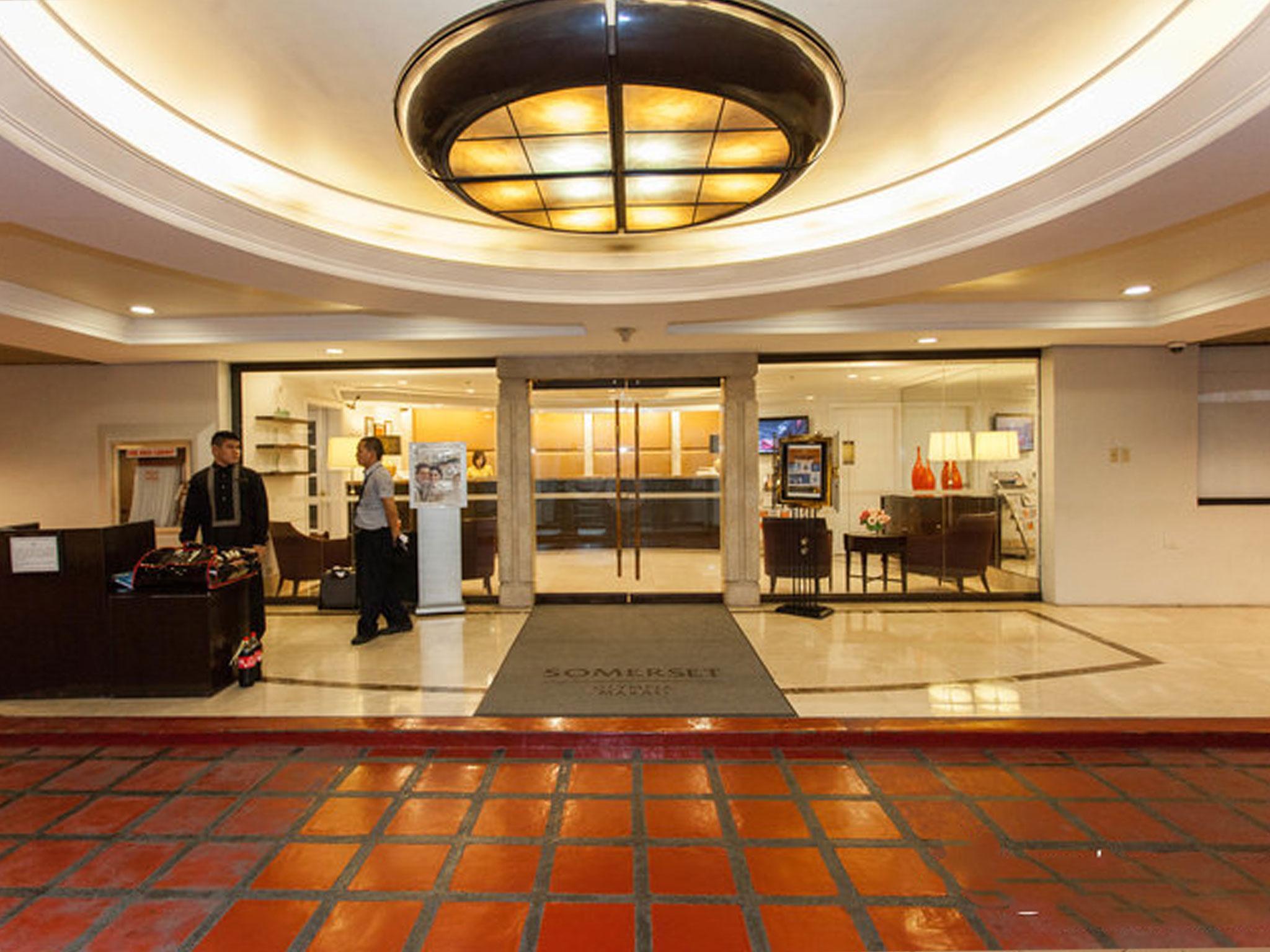 Фото отеля 2