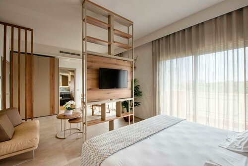 Гостиница Hotel Globus, Sure Hotel Collection by Best Western в Червии