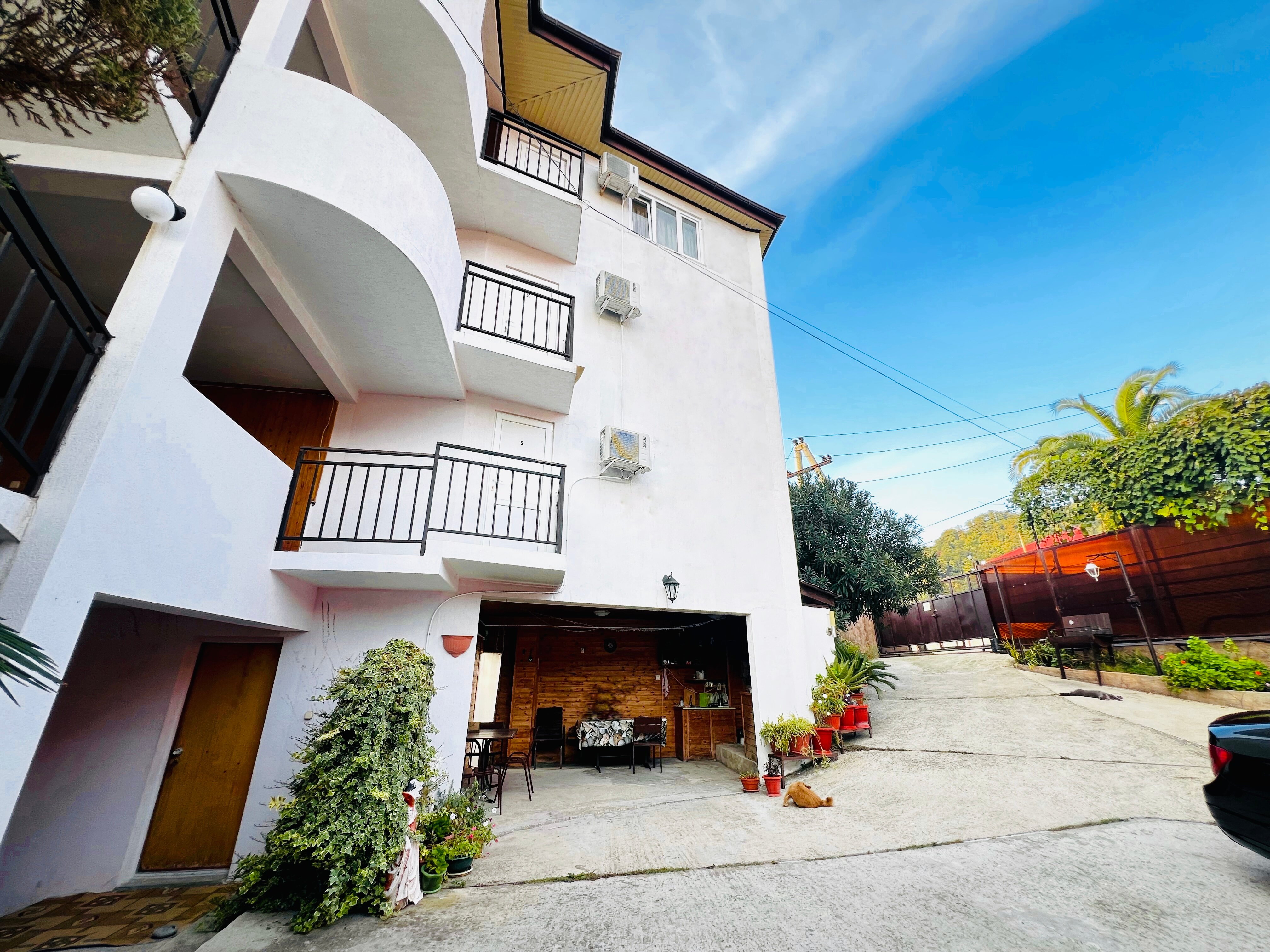 Фото Terrace House