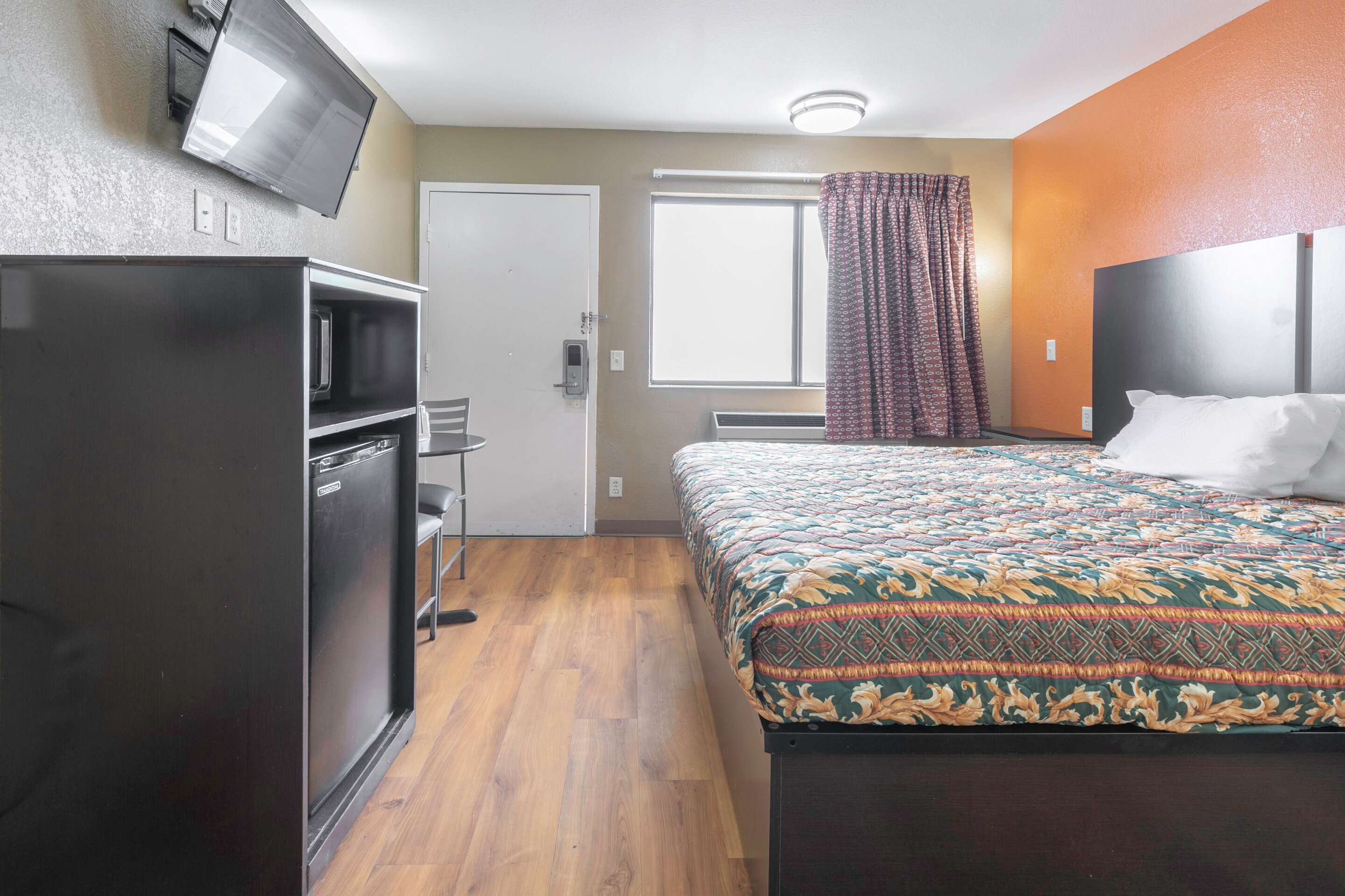 Фото Oyo Hotel Lake Charles Hwy 10