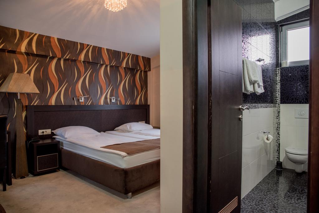 Фото Hotel Crnogorska Kuca