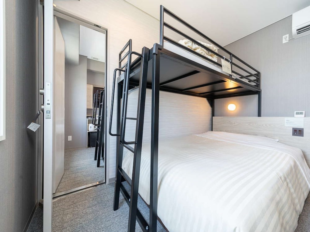 Фото Super Hotel Toyama Imizu