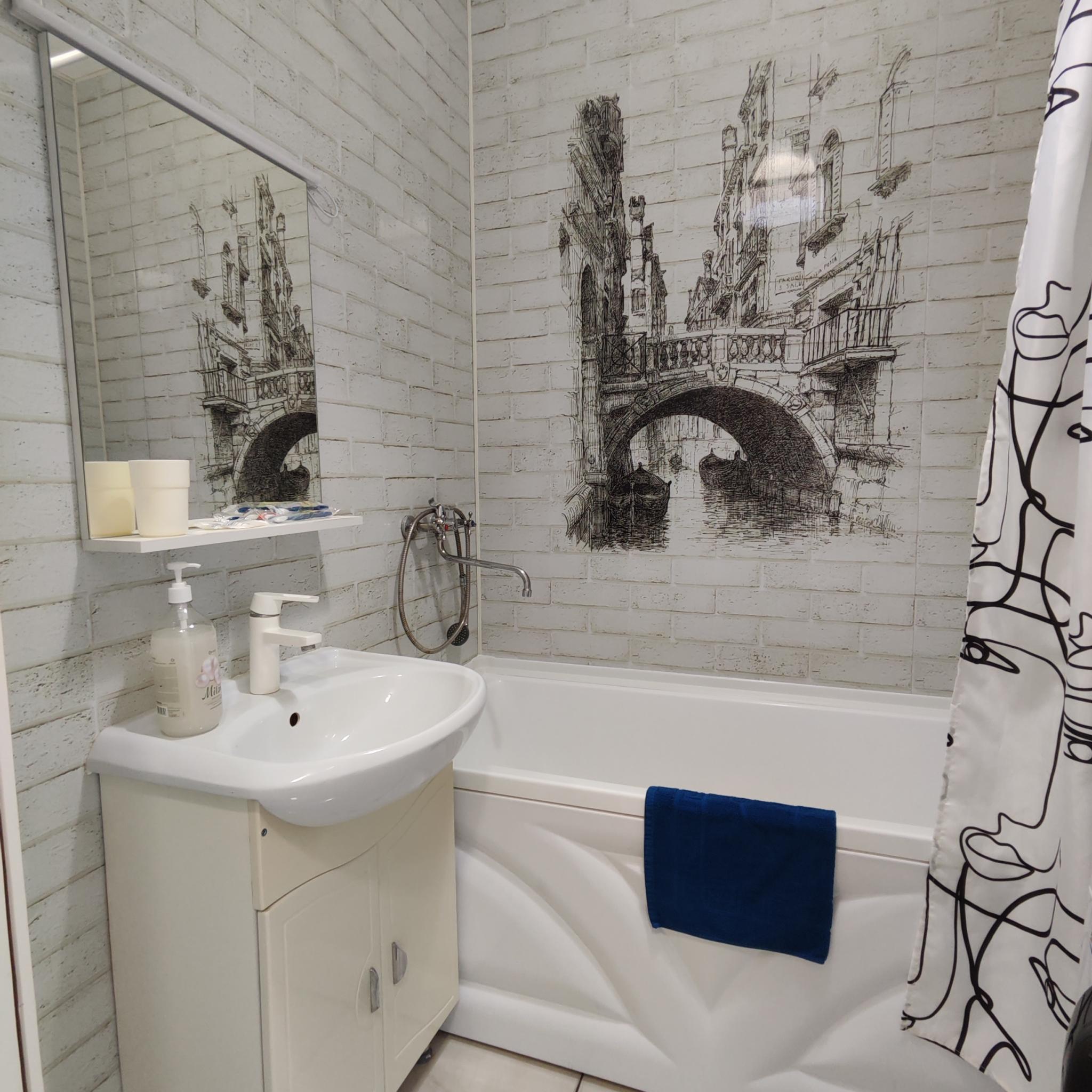 Фото Белоснежный дом в историческом центре