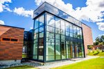 Plastic windows (gorodskoy posyolok Bolshaya Izhora, ulitsa Astanina, 1) ، شرفات زجاجية