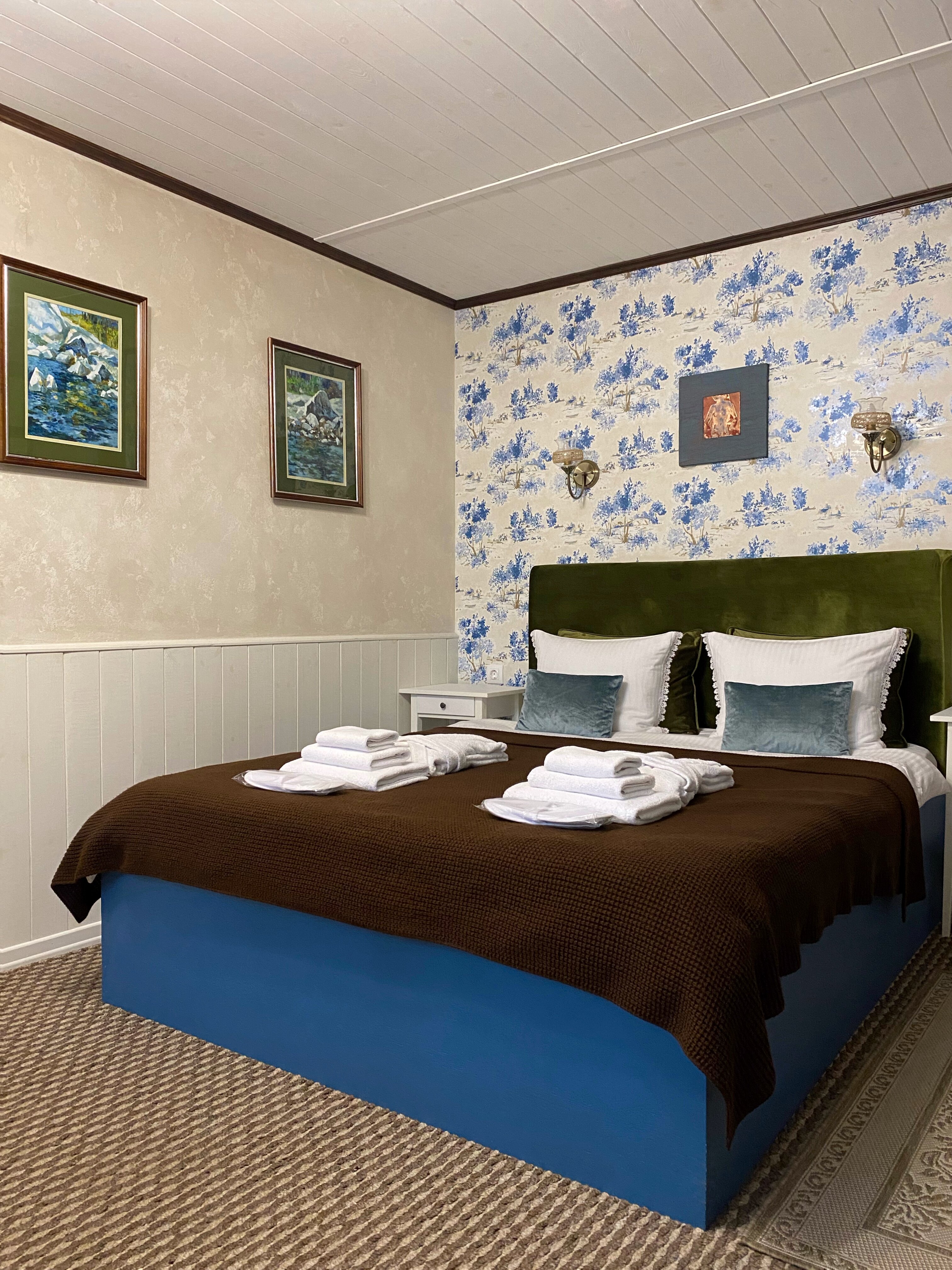 Фото Семейное поместье Солнечное