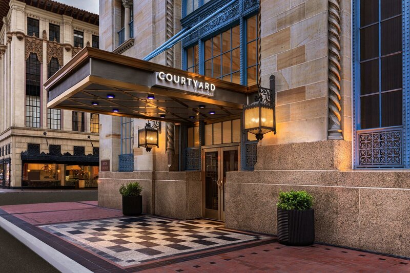 Гостиница Courtyard by Marriott San Diego Downtown в Сан-Диего