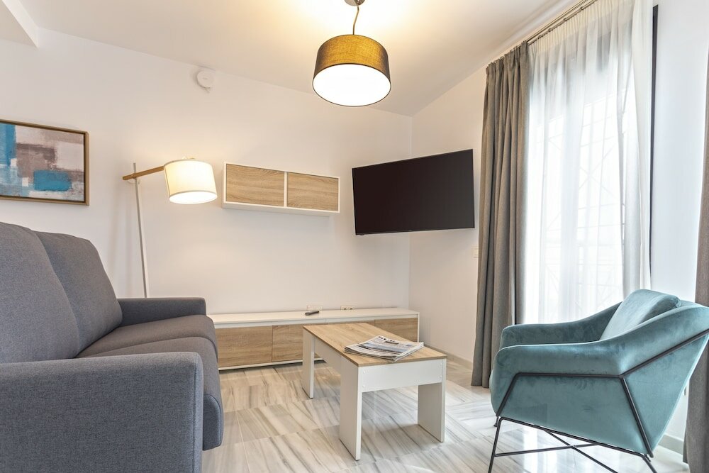 Фото Malaga Rivas 34 Suites Homes