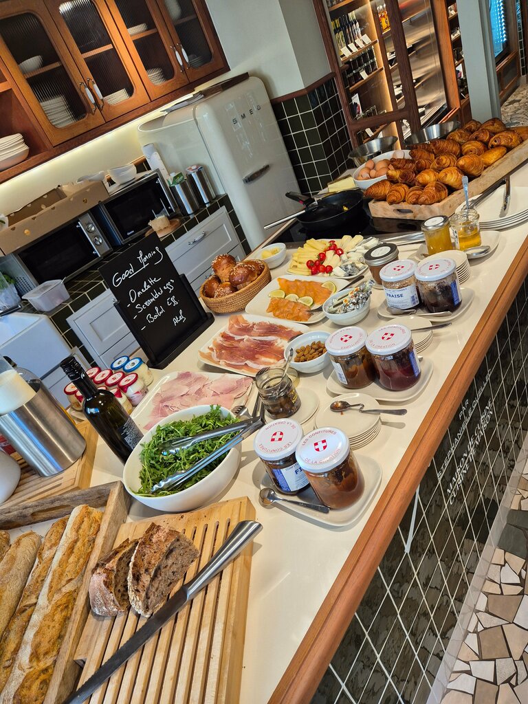 Hotel 1,75 Paris La Trêve, Paris, photo