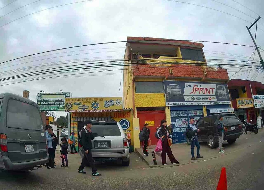 Auto parts and auto goods store Jb Autopartes, Santa Cruz de la Sierra, photo