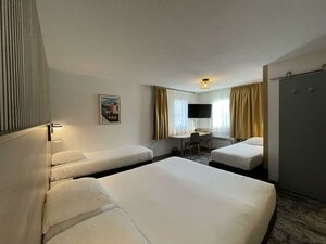 Гостиница Ostal Hotel Pau Universite