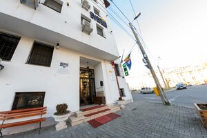 Гостиница Avenue Parliament Hotel