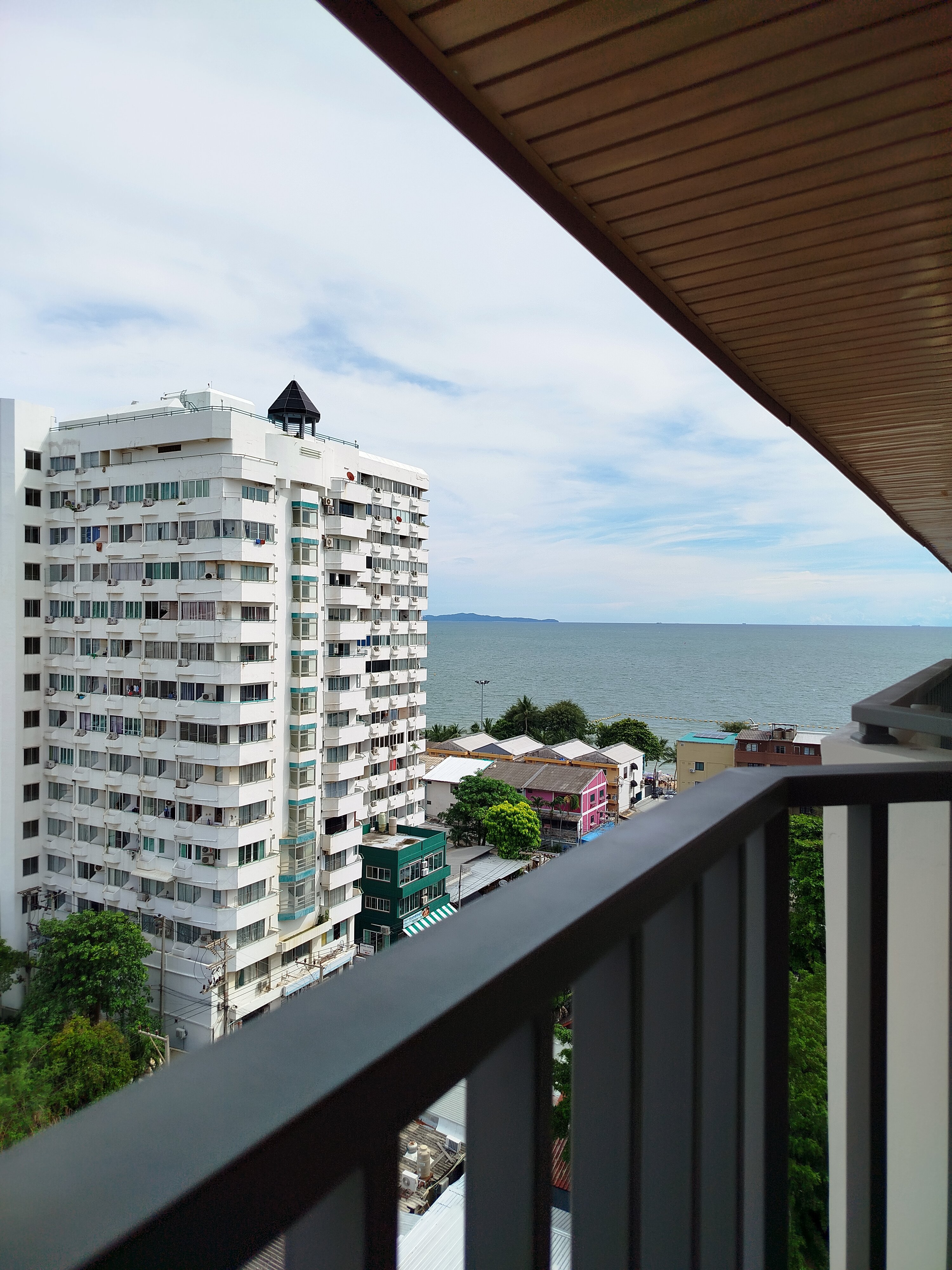 Фото Golden Tulip Mandison Suites