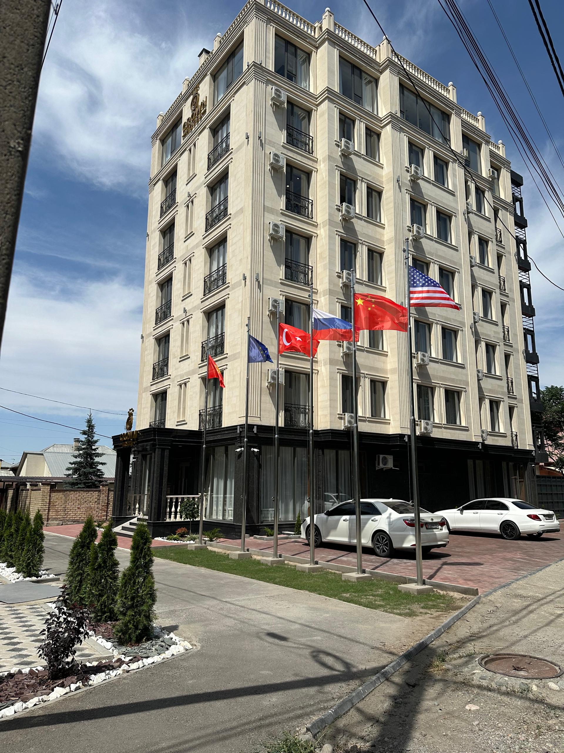 Фото Crown Hotel