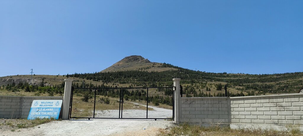 Landmark, attraction Gevale Castle, Konya, photo