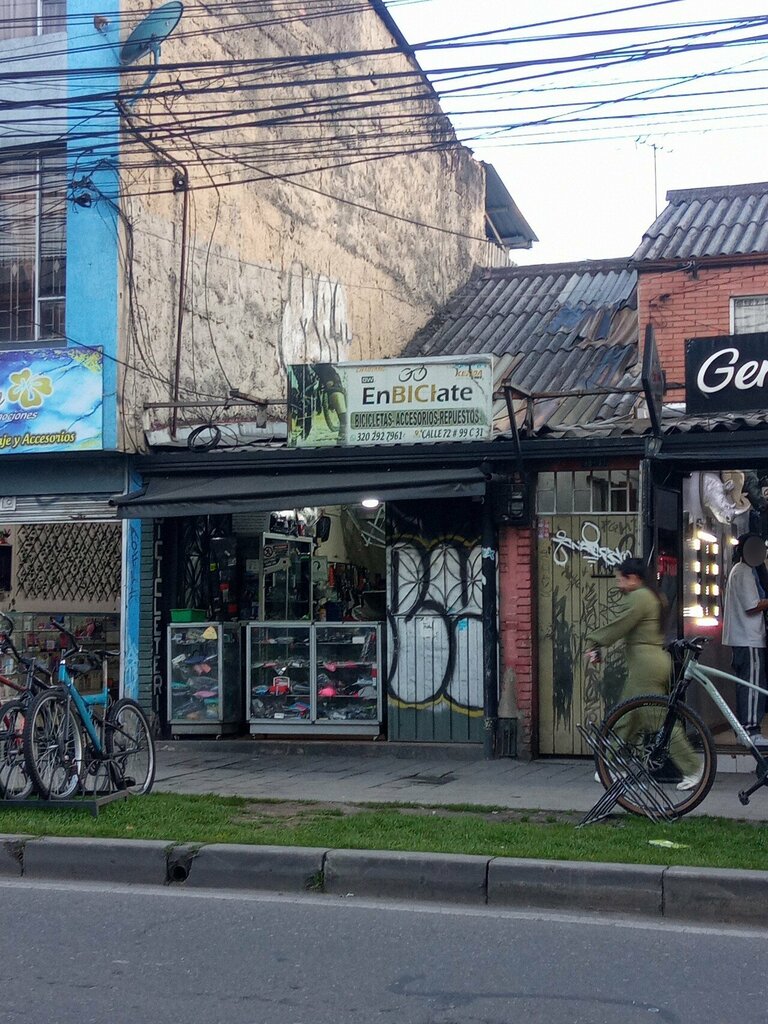 Bicycle shop Enbiciate, Bogota, photo