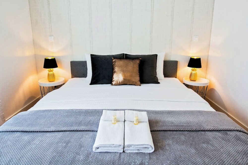 Фото Industrial Lisbon Apartment - Adults Only