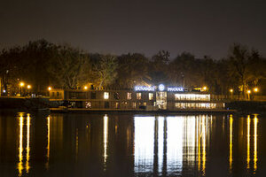 Гостиница Botel Pivovar