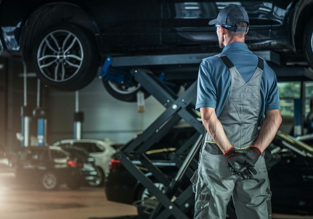 Car service, auto repair Battery Replacement & Mechanical Work Dubai, Dubai, photo