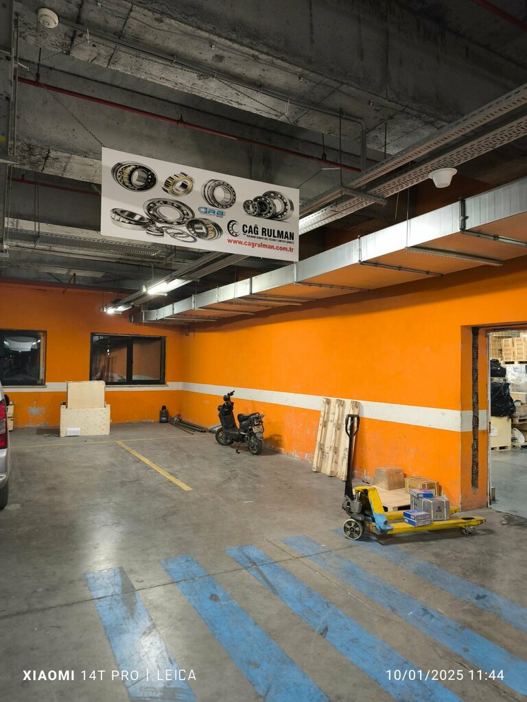 Bearings Cagrulman, Istanbul, photo