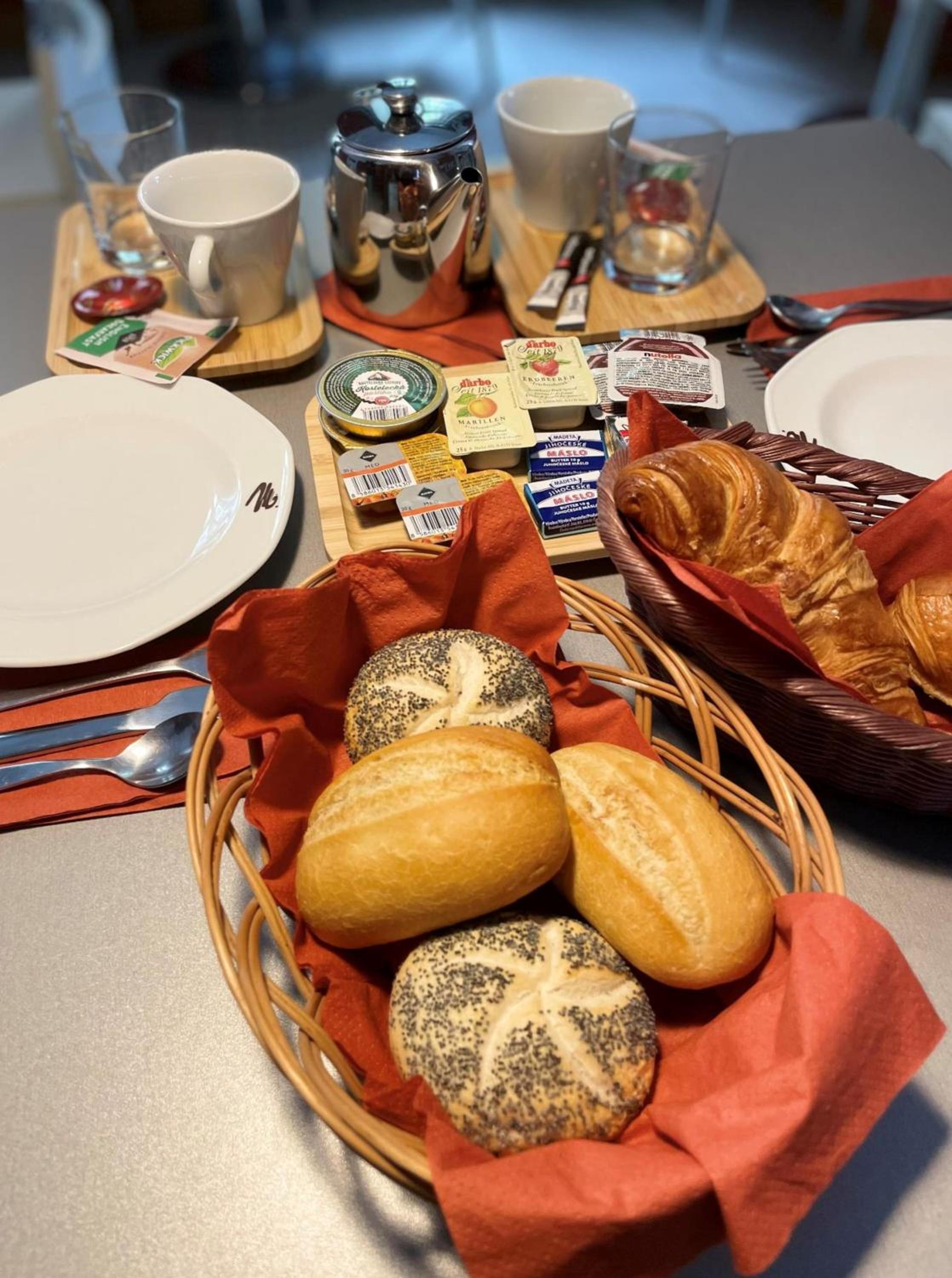 Фото Mamaison Residence Belgicka