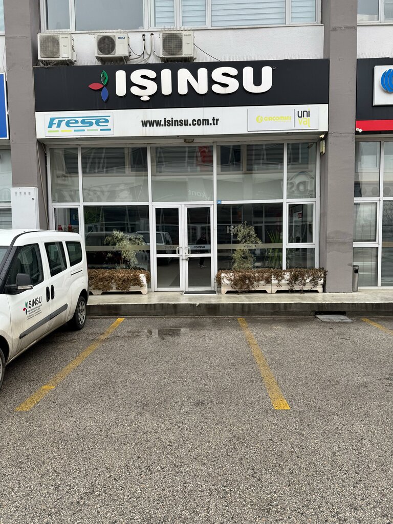 Construction equipment and machinery Isinsu, Ankara, photo