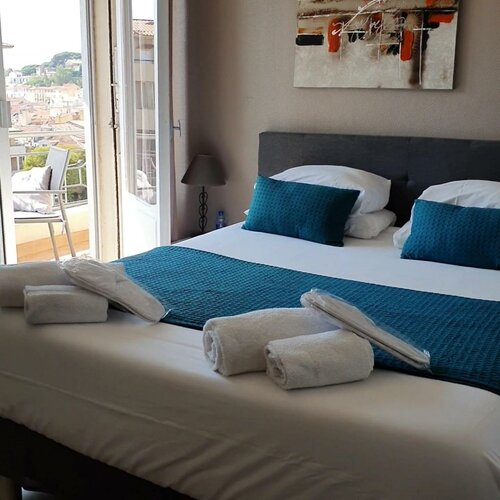 Гостиница Hôtel Bellevue Cannes в Каннах