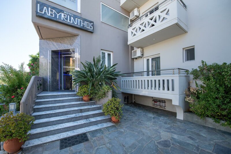Гостиница Labyrinth Hotel в Георгиуполисе