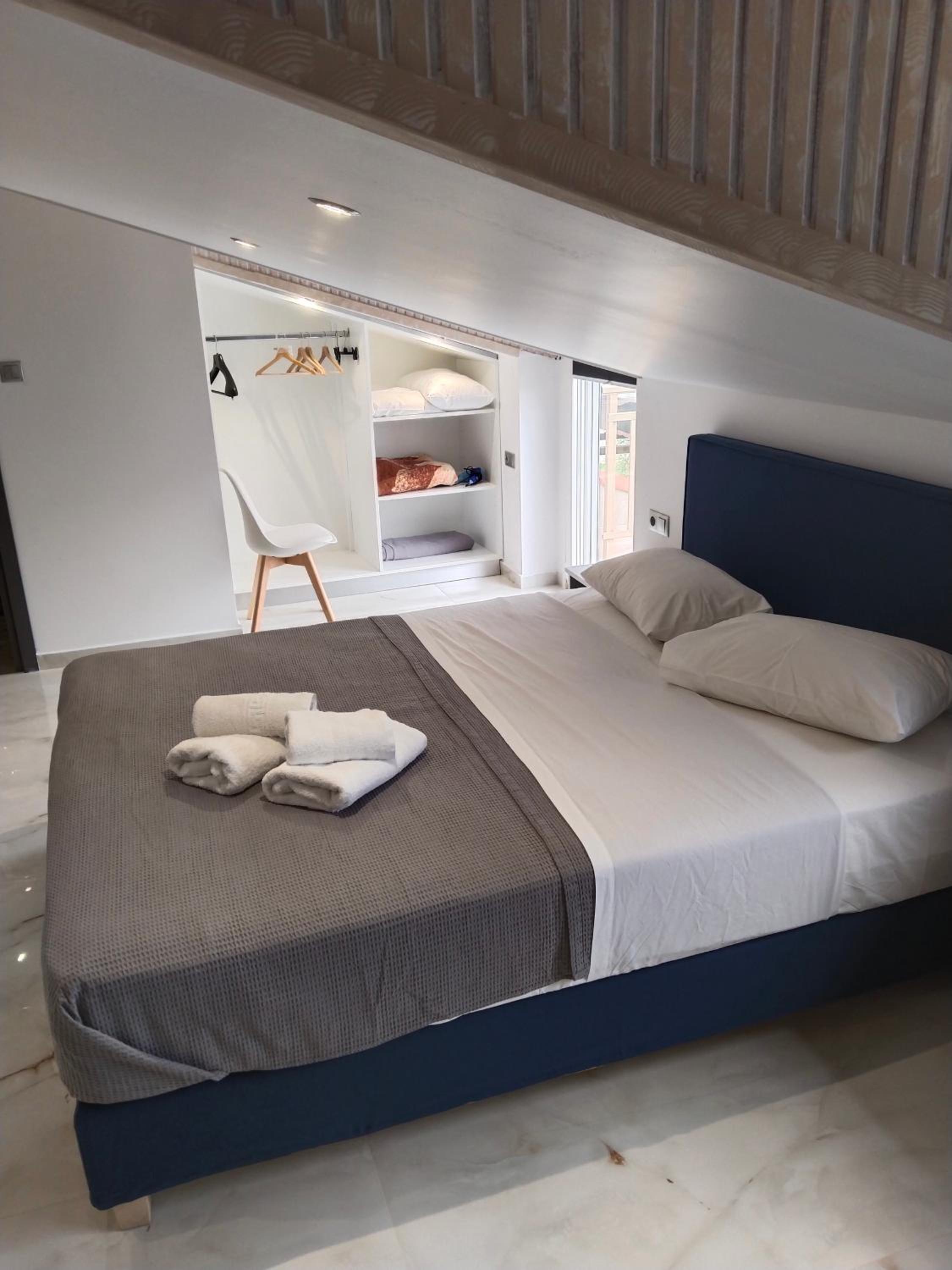 Фото Hotel Almira