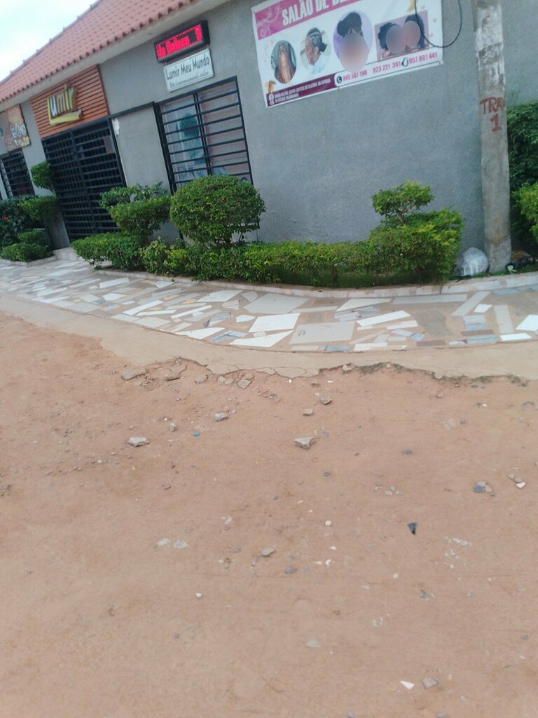 Cafe Lumir, Loanda, photo