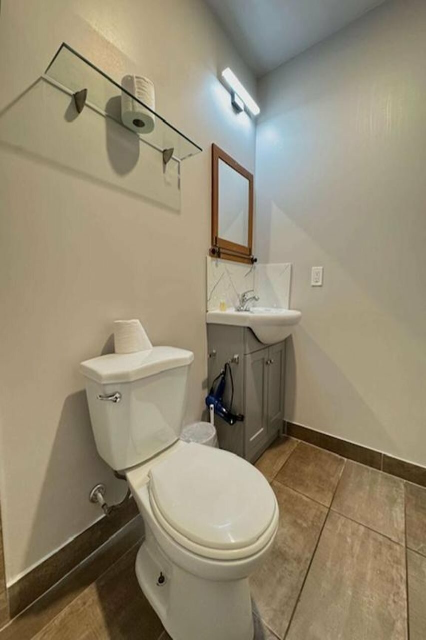 Фото Big Bird Inn Wawa, SureStay Collection by Best Western