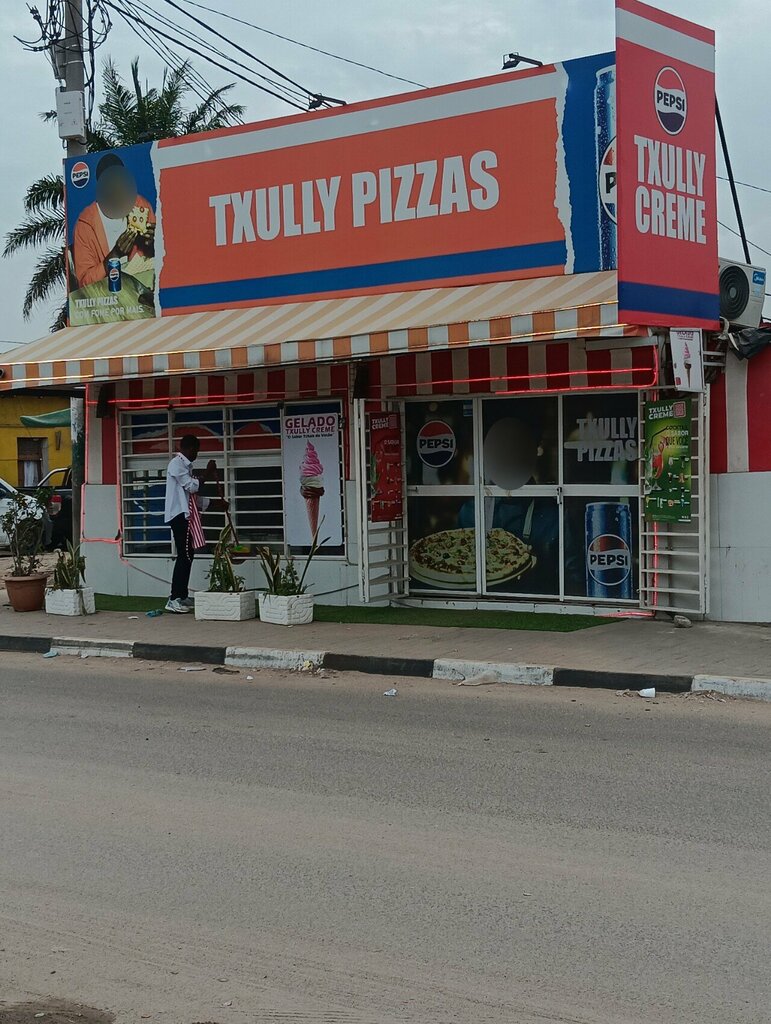 Pizzeria Txully Pizzas, Loanda, photo