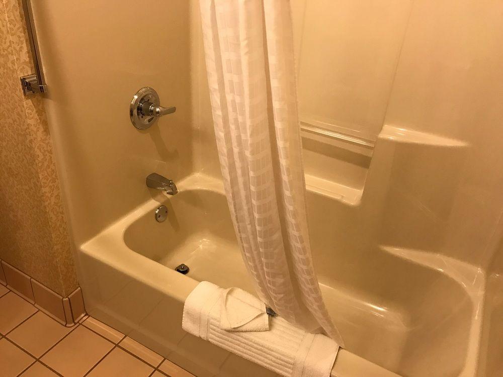Фото Comfort Inn Guilford near I-95