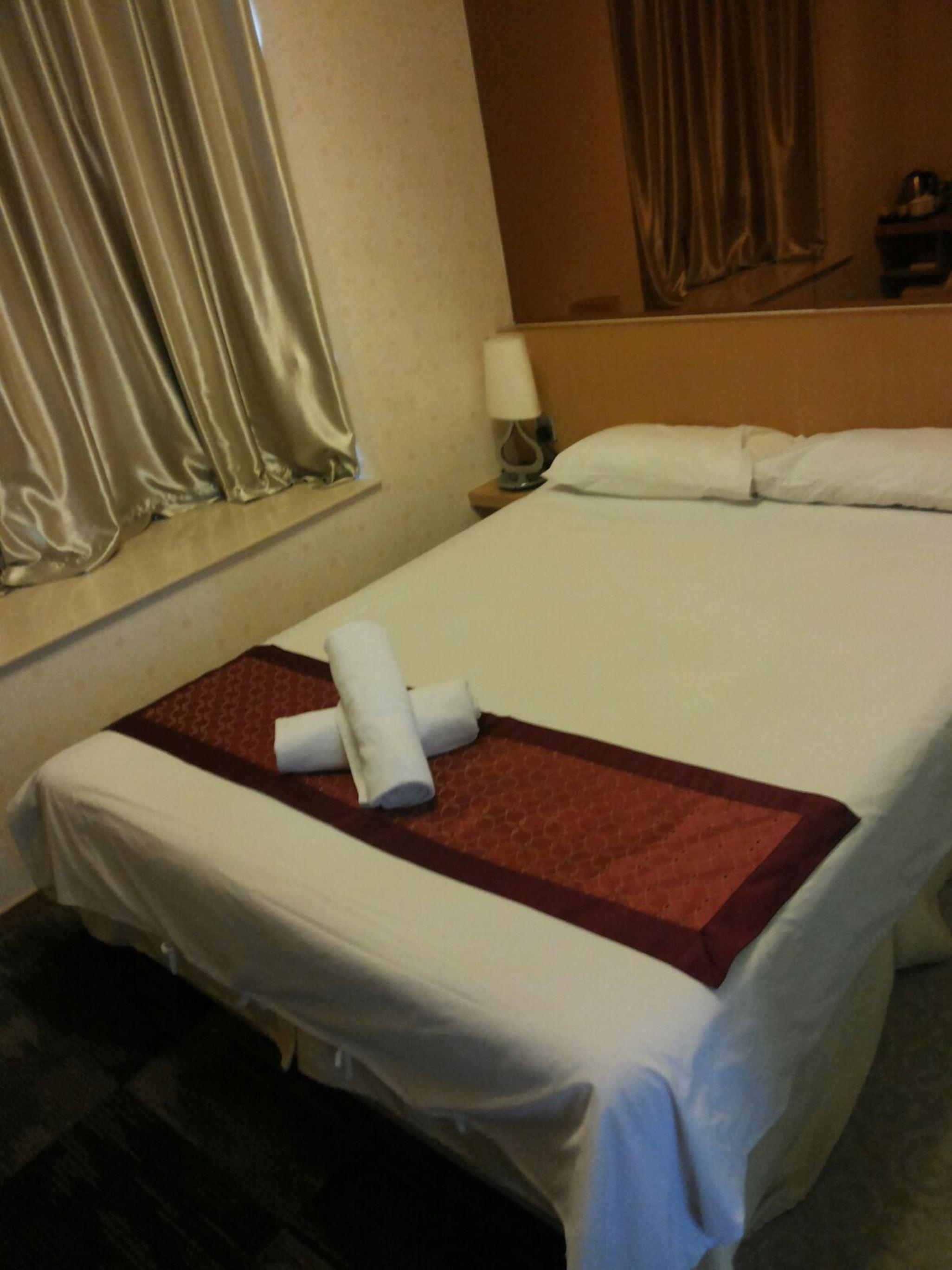 Фото The Crown Borneo Hotel