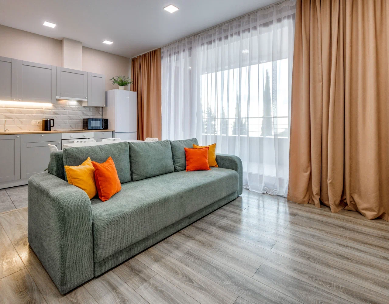 Фото Фамилия Делюкс