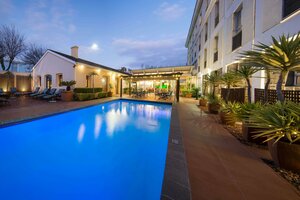 Гостиница The Portswood Hotel